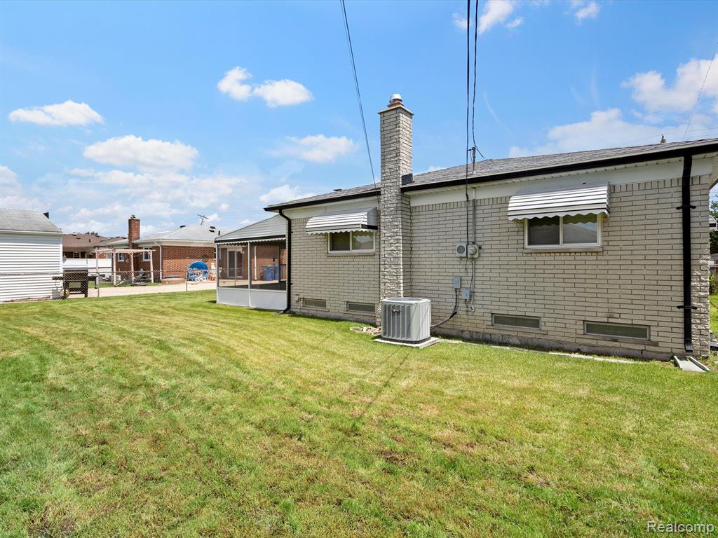 32427 Hayes Road Warren, MI 48088 - Photo 22 of 22 Gallery Image 22