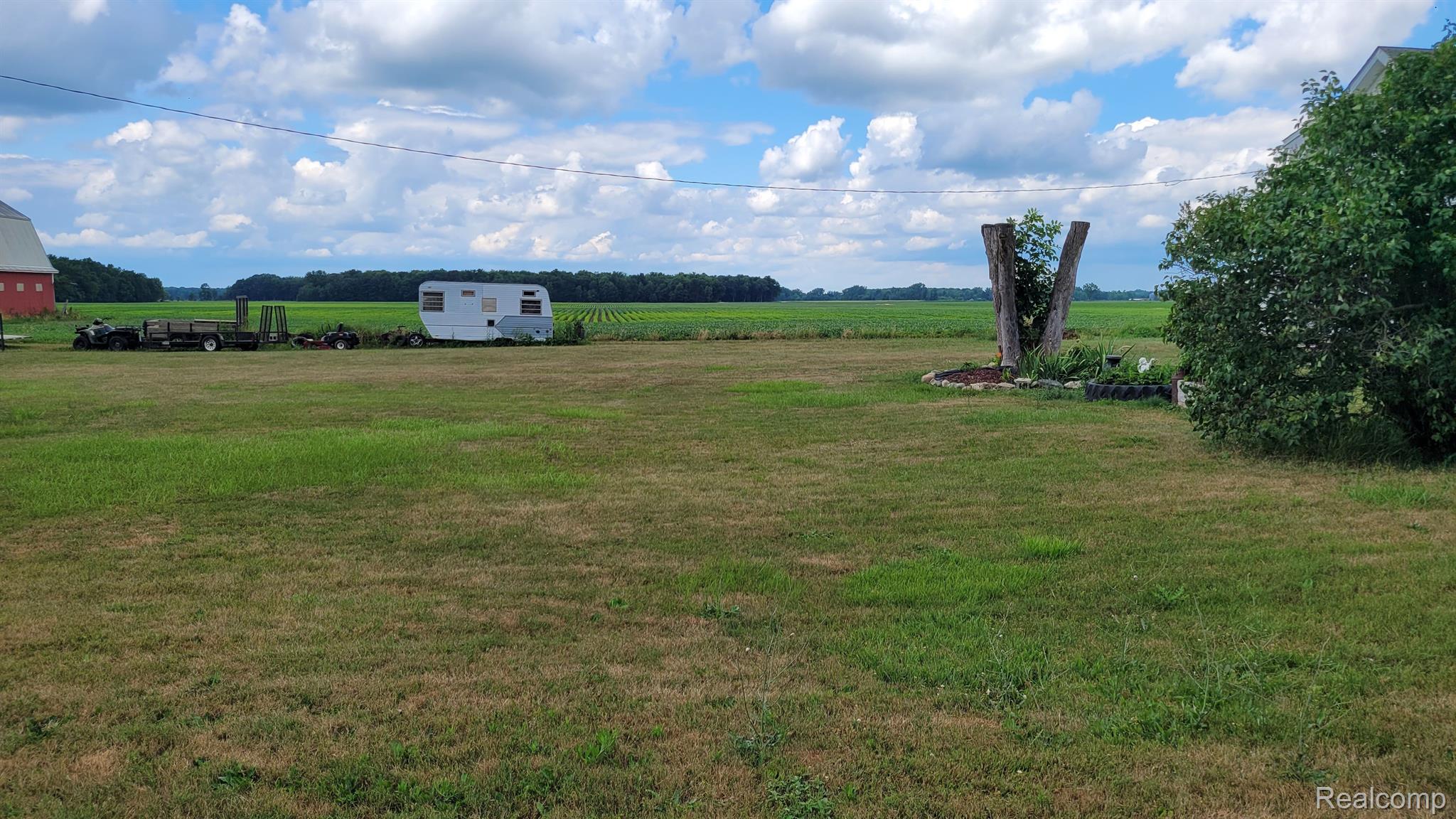 8290 Lake Road Montrose, MI 48457 - Photo 18 of 19 Gallery Image 18