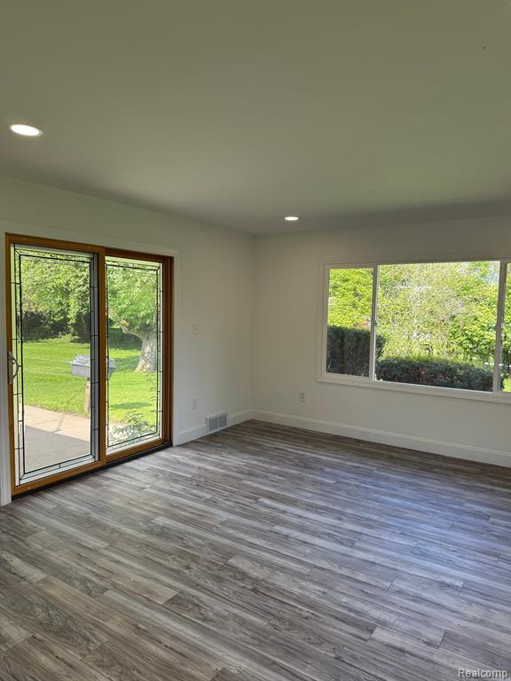 28670 Inkster Road Southfield, MI 48034 - Photo 15 of 34