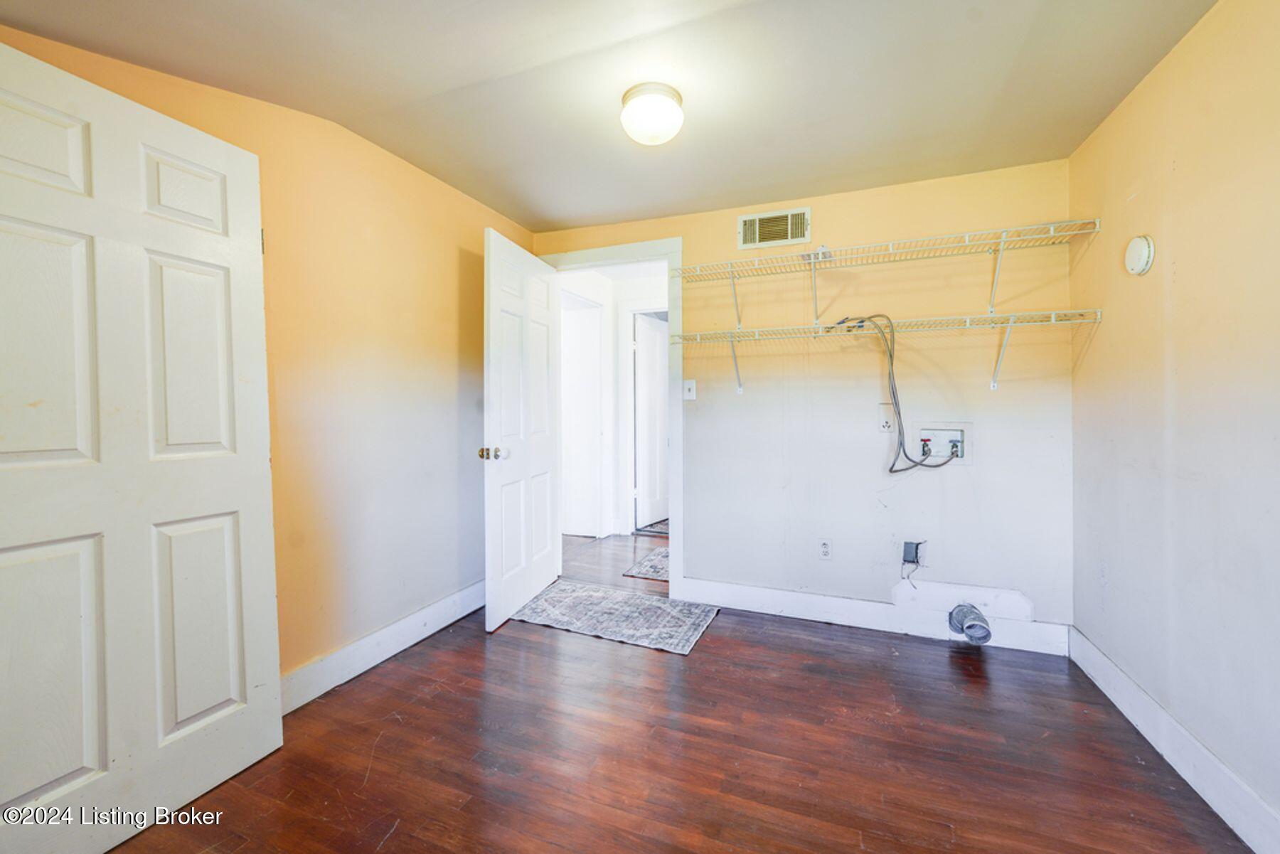 10005 Wingfield Road Louisville, KY 40291 - Photo 32 of 48 photo_online_031