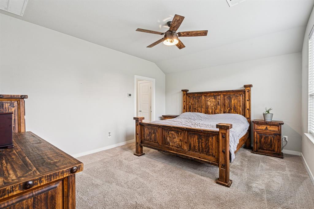 1813 Drover Creek Road Aubrey, TX 76227 - Photo 13 of 36