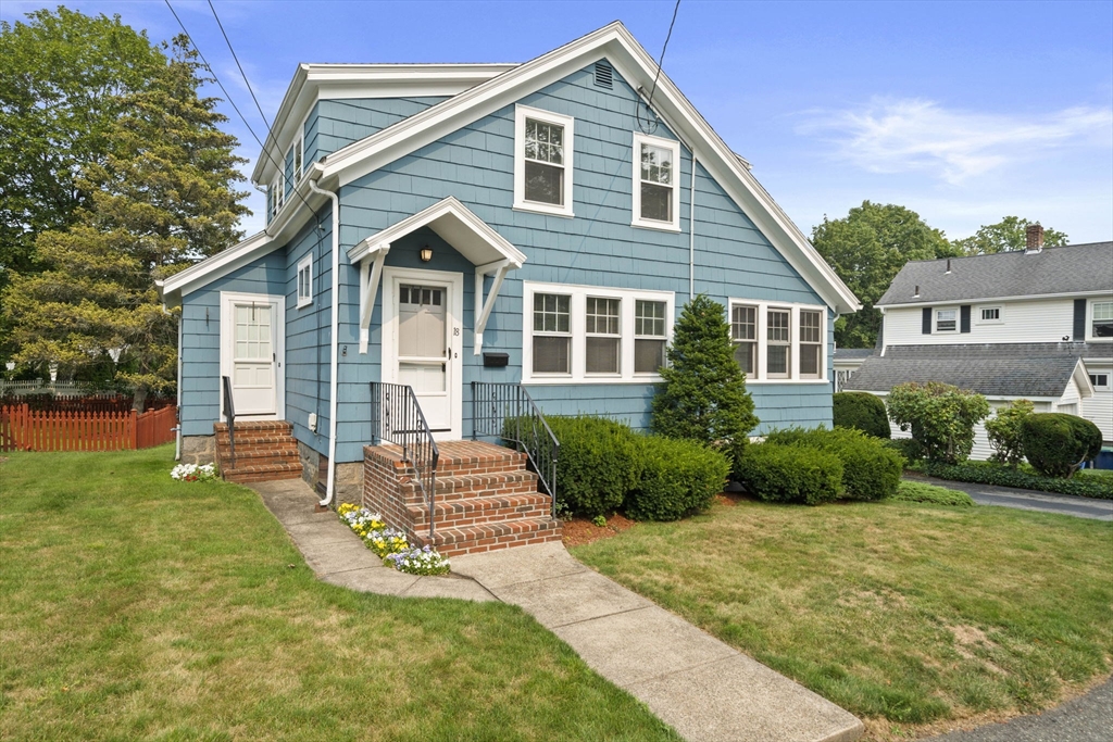 18 Devon Road Braintree, MA 02184 - Photo 3 of 41 Gallery Image 3