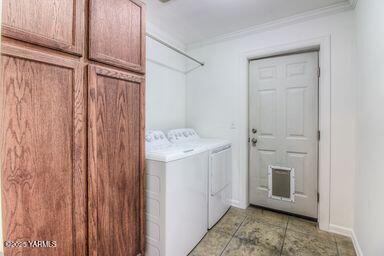 121 Rattlesnake Lane Naches, WA 98937 - Photo 24 of 45 a room with a sink and a mirror