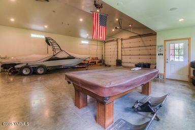 121 Rattlesnake Lane Naches, WA 98937 - Photo 27 of 45 a room with gym equipment