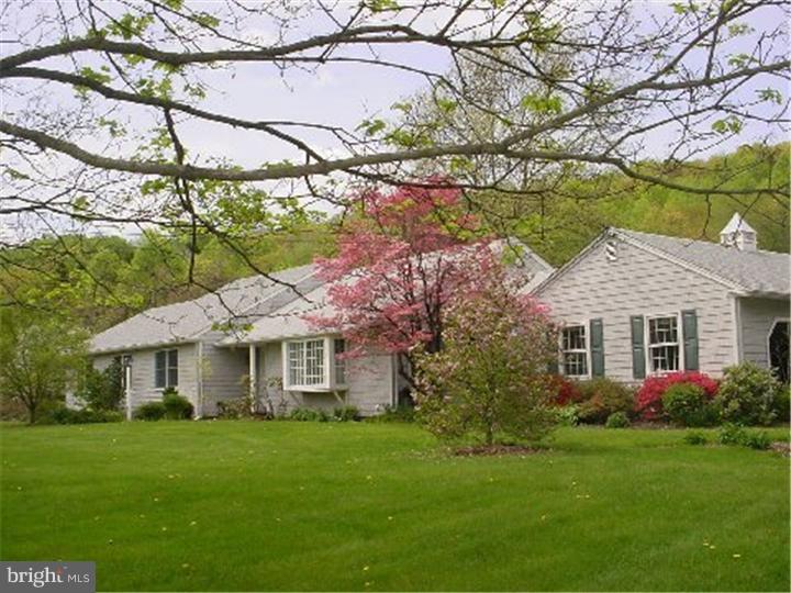 3954 Spring Valley Road Doylestown, PA 18902 - Photo 1 of 25 Exterior