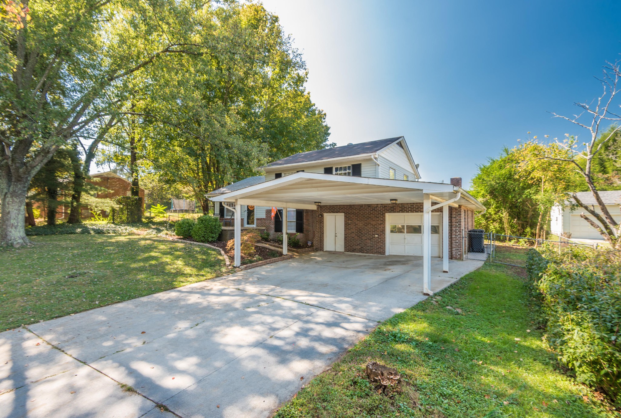 5301 Bluefield Road Knoxville, TN 37921 - Photo 4 of 28 Gallery Image 4