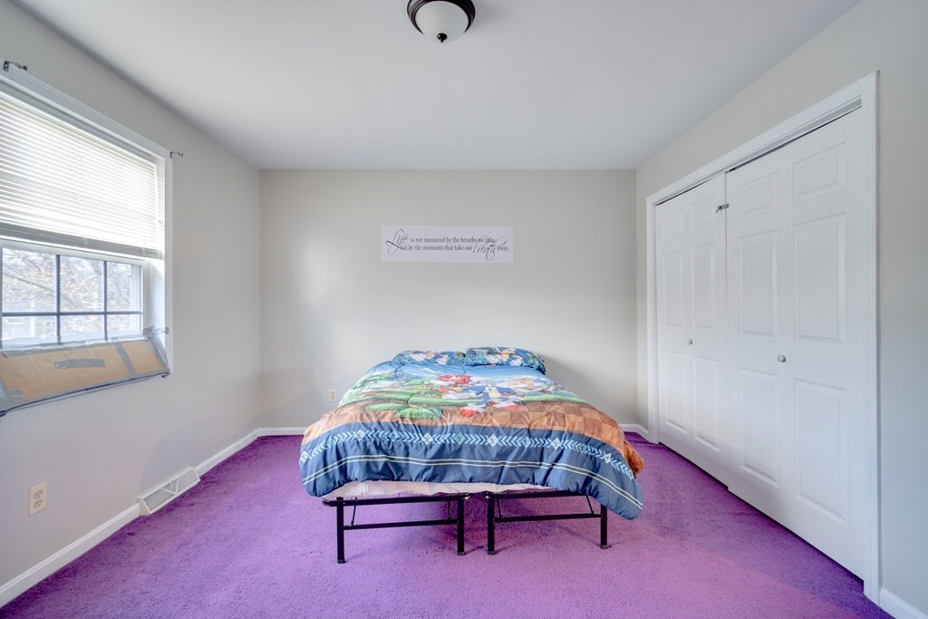 203 Ambrose Street Springfield, MA 01109 - Photo 15 of 30