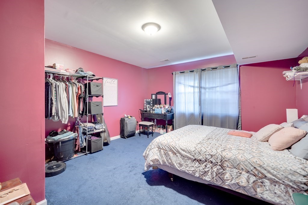 203 Ambrose Street Springfield, MA 01109 - Photo 20 of 30