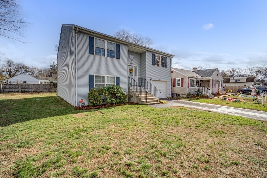 203 Ambrose Street Springfield, MA 01109 - Photo 2 of 30