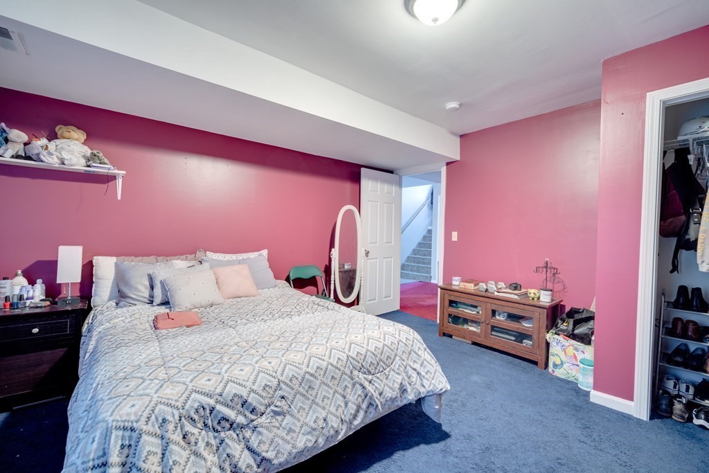 203 Ambrose Street Springfield, MA 01109 - Photo 22 of 30