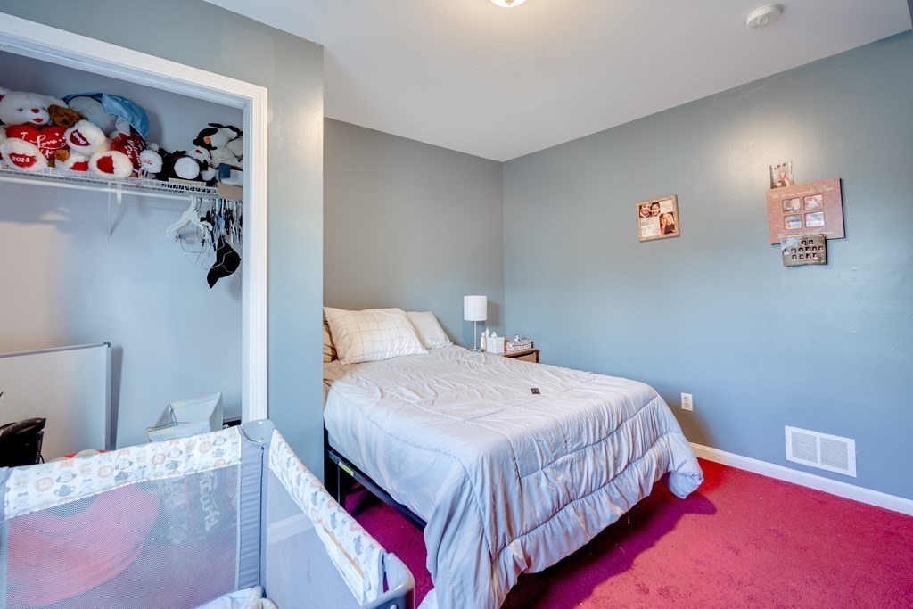 203 Ambrose Street Springfield, MA 01109 - Photo 24 of 30