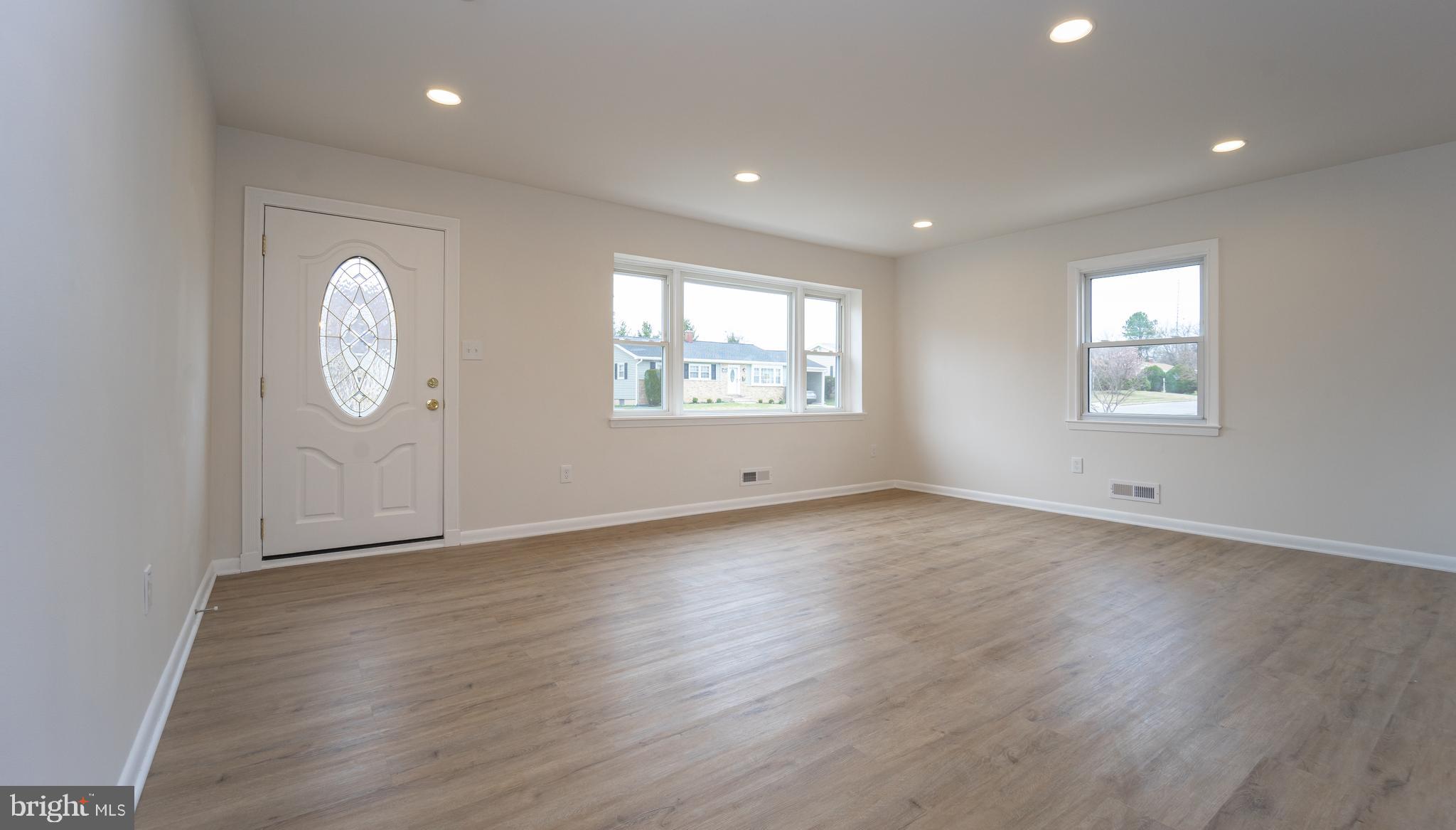 1212 Black Friars Road Catonsville, MD 21228 - Photo 6 of 38 Gallery Image 6