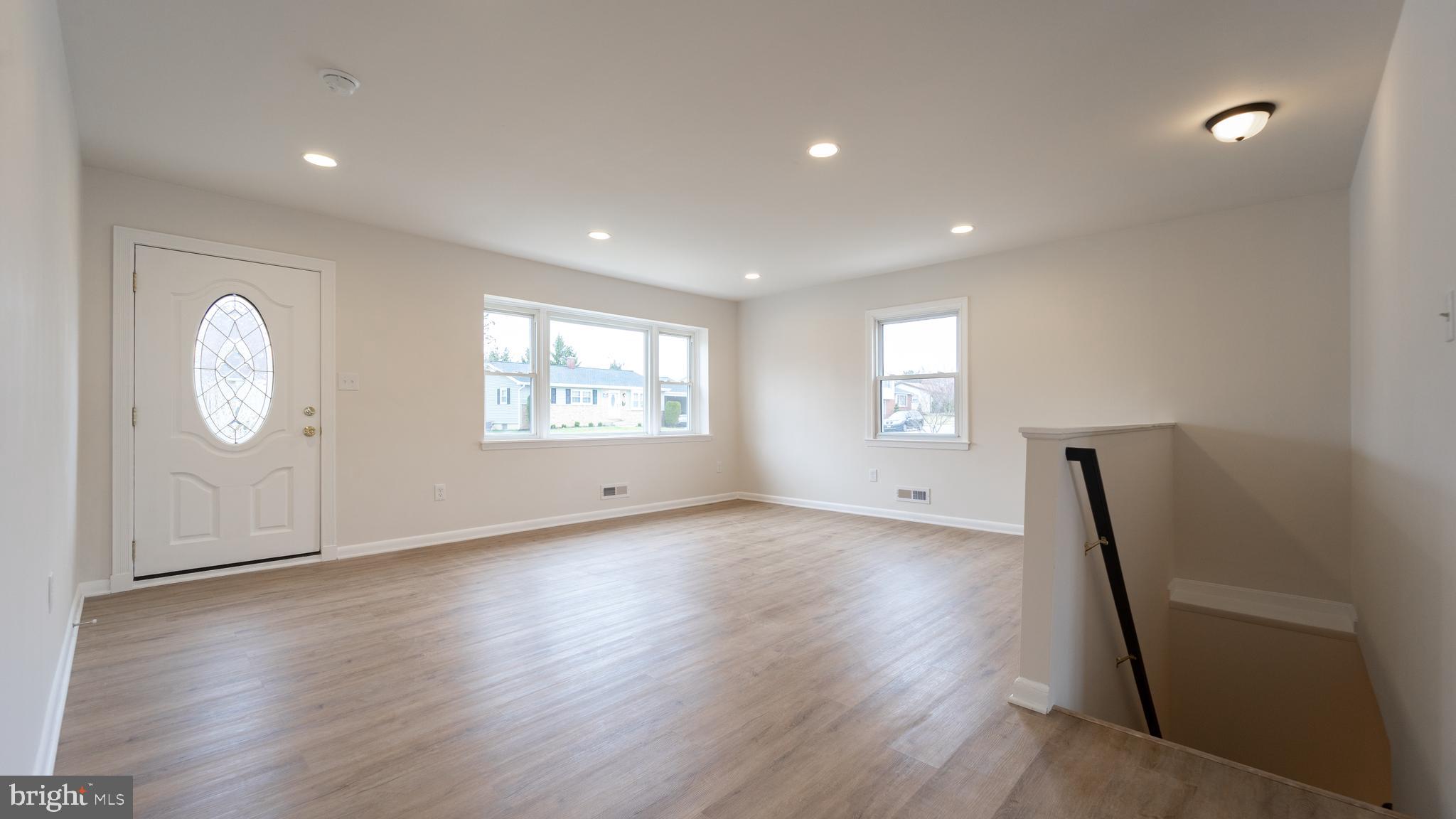1212 Black Friars Road Catonsville, MD 21228 - Photo 9 of 38 Gallery Image 9