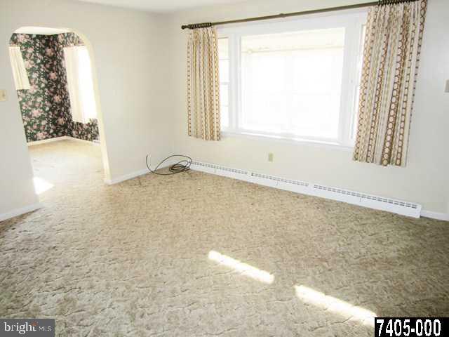 21 Merrin Road York, PA 17402 - Photo 4 of 25 Gallery Image 4