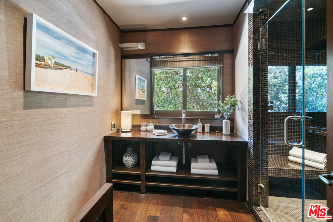 7221 Birdview Avenue Malibu, CA 90265 - Photo 17 of 34