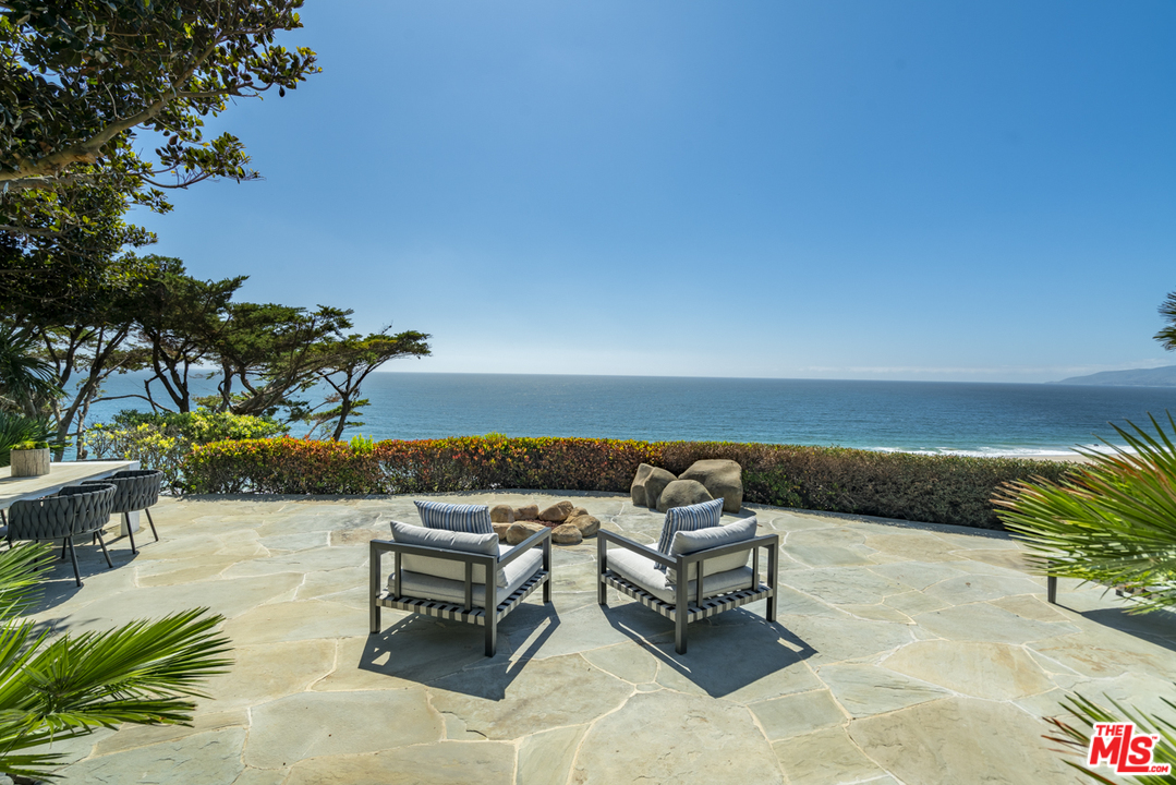 7221 Birdview Avenue Malibu, CA 90265 - Photo 3 of 34