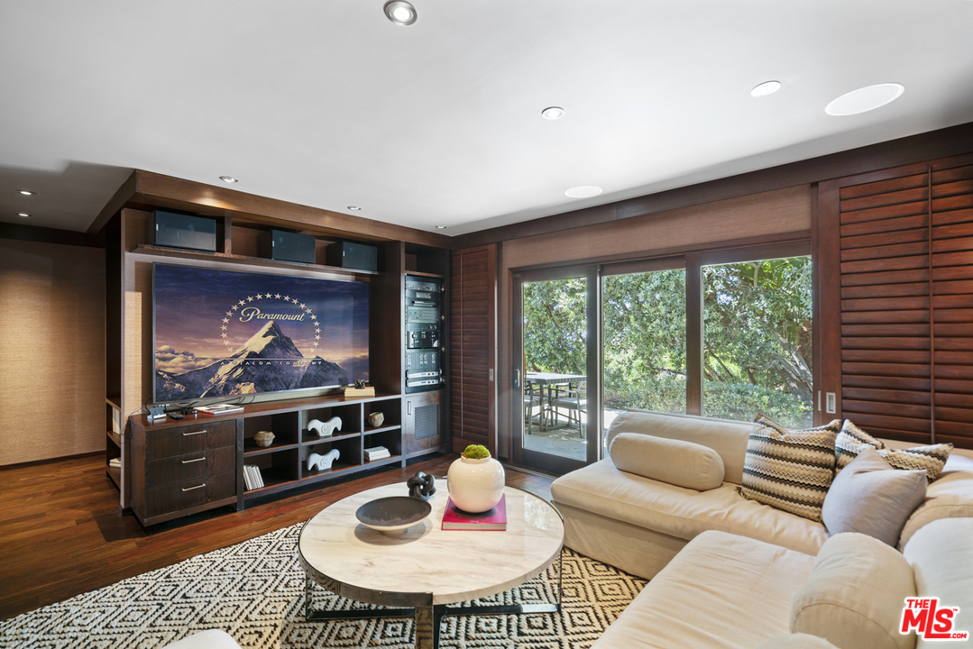 7221 Birdview Avenue Malibu, CA 90265 - Photo 22 of 34