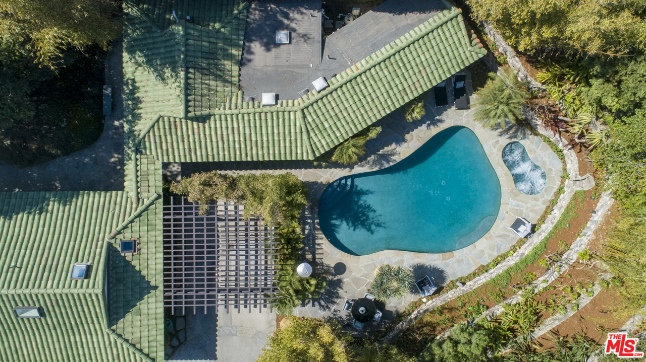 7221 Birdview Avenue Malibu, CA 90265 - Photo 32 of 34