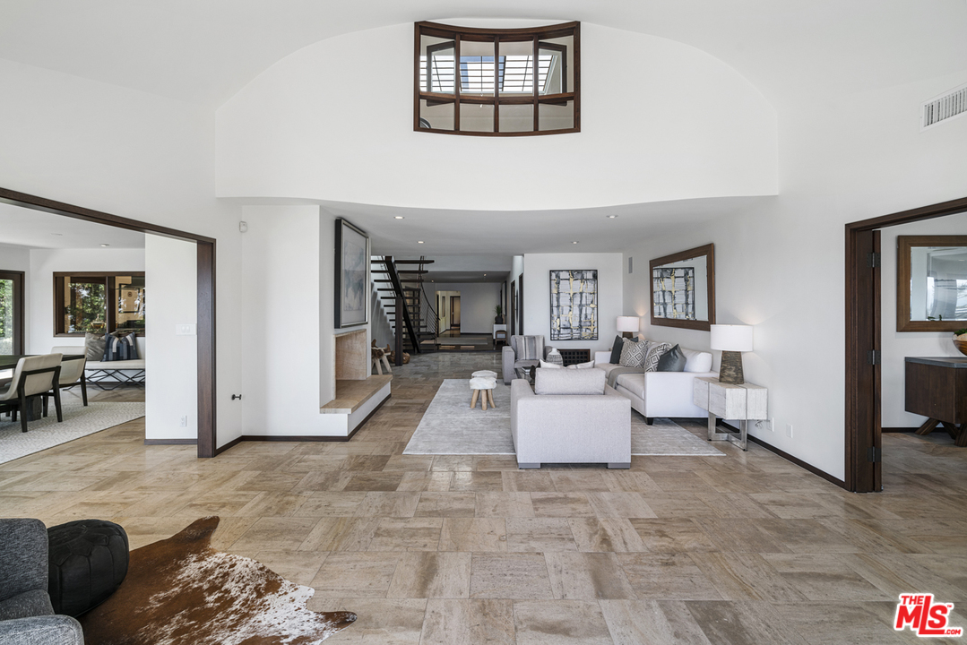 7221 Birdview Avenue Malibu, CA 90265 - Photo 9 of 34