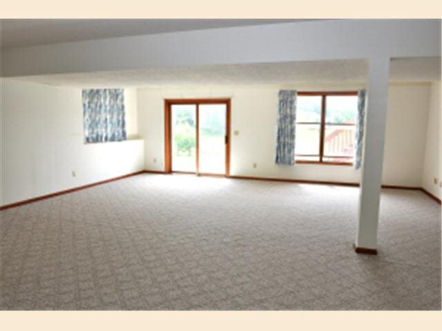 2854 Stonegate Court Southwest Rochester, MN 55902 - Photo 14 of 19