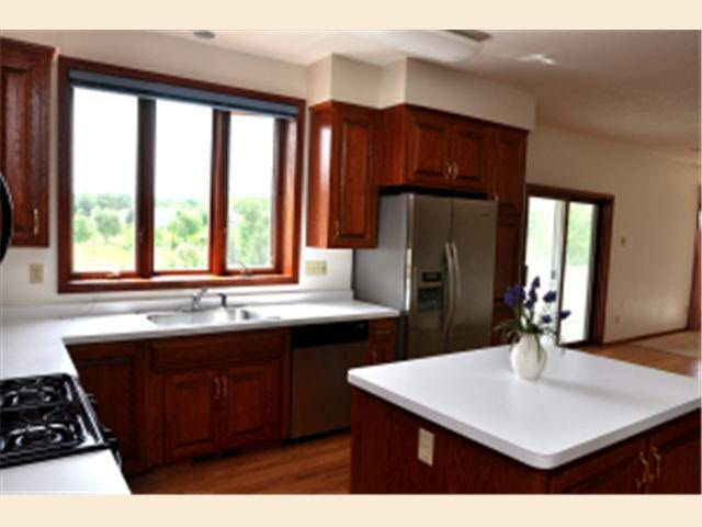 2854 Stonegate Court Southwest Rochester, MN 55902 - Photo 4 of 19