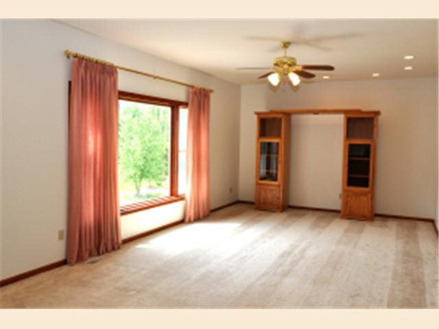 2854 Stonegate Court Southwest Rochester, MN 55902 - Photo 6 of 19