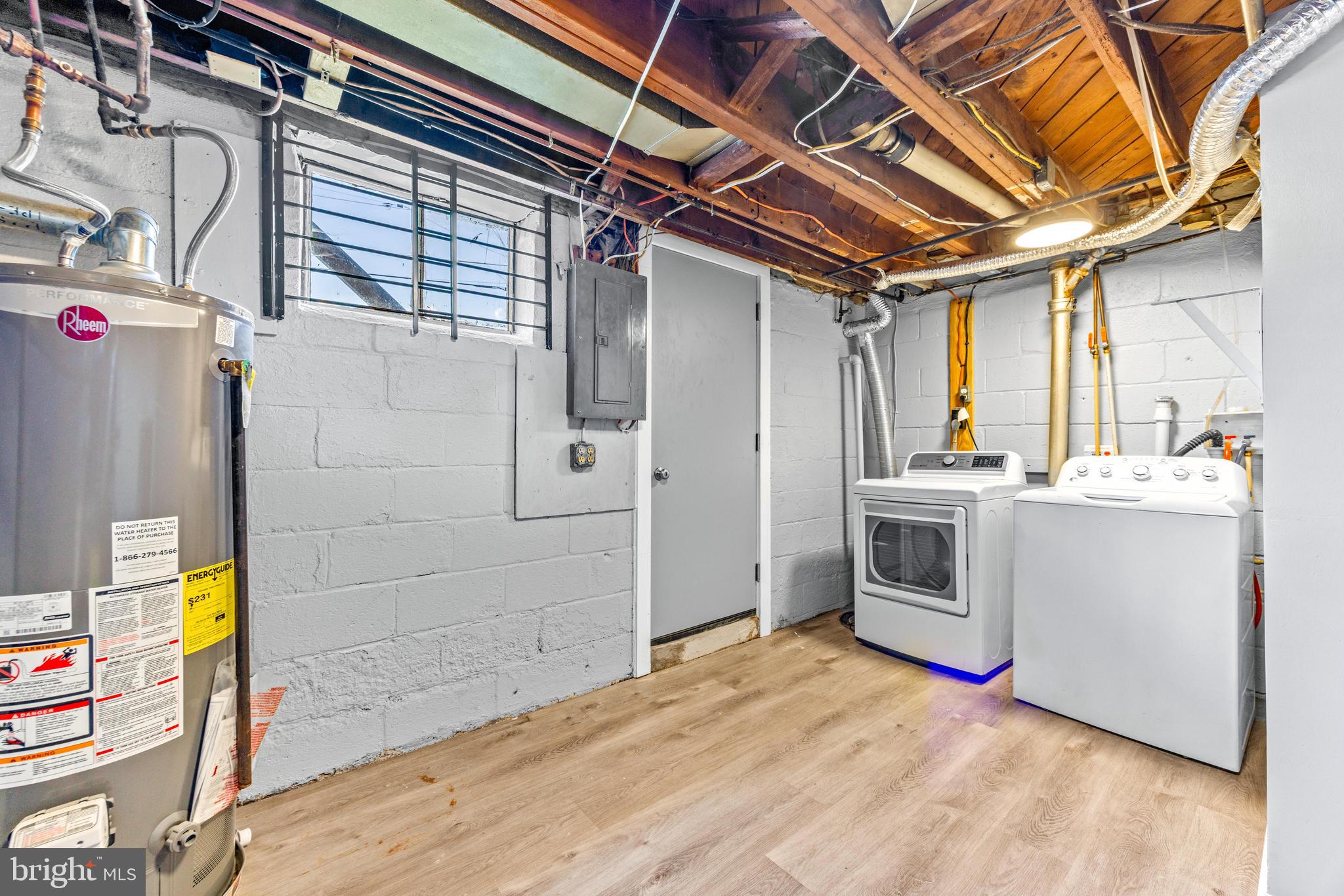 8450 Kavanagh Road Dundalk, MD 21222 - Photo 27 of 32 a utility room with dryer and washer