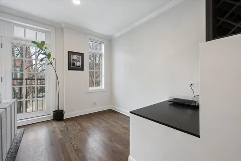 $619,000 | 2629 North Southport Avenue, Unit 2, Chicago, IL 60614