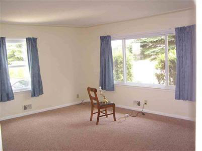 3158 West Carpenter Road Flint, MI 48504 - Photo 7 of 12 20156964-6.JPG