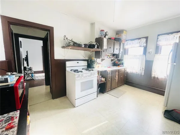 $259,900 | 182 Cazenovia Street, Buffalo, NY 14210