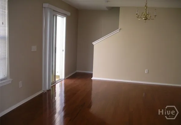 $1,900 | 10 Ashleigh Lane, Savannah, GA 31407