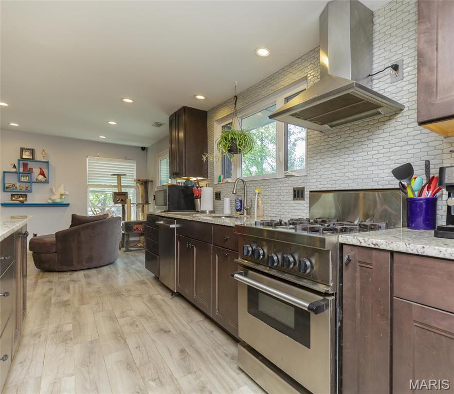 86 Pebblebrook Lane St. Louis, MO 63146 - Photo 5 of 47