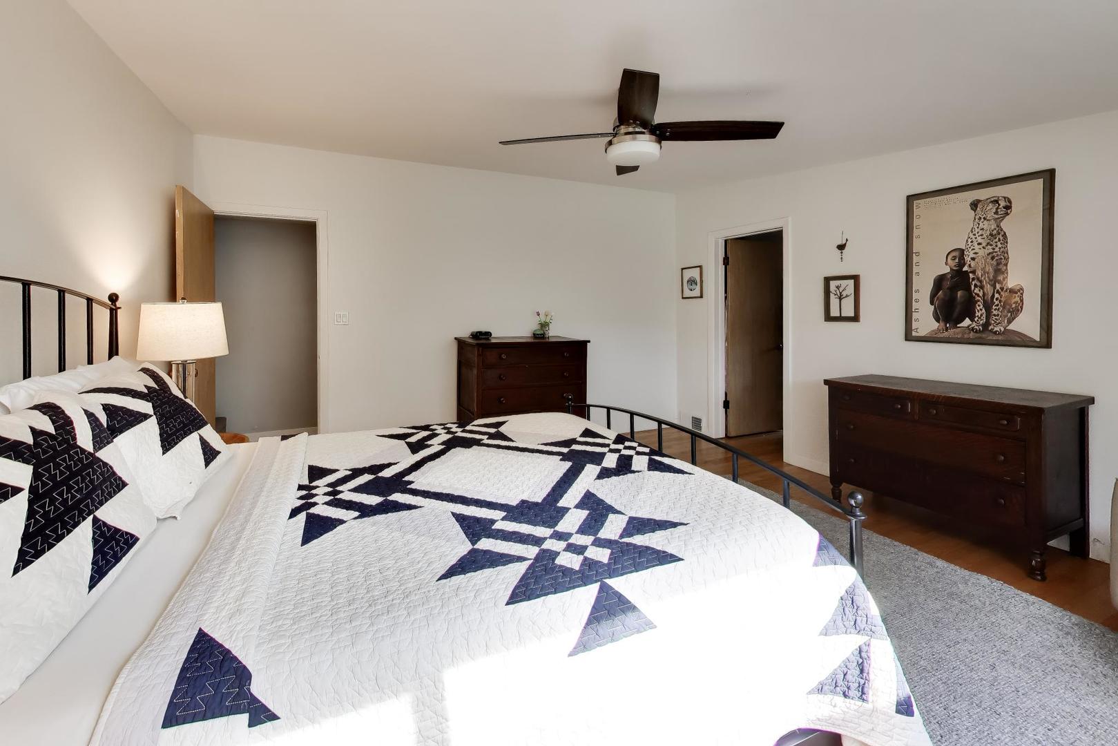 8835 Forestview Road Evanston, IL 60203 - Photo 24 of 44 Gallery Image 24