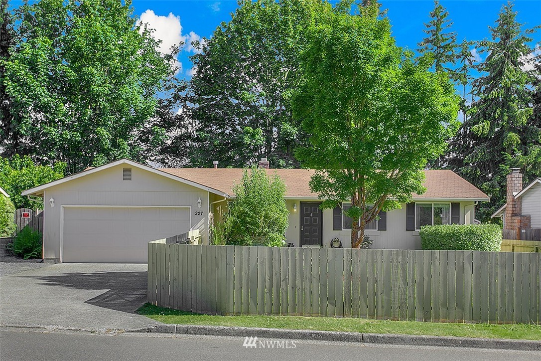 227 225th Street Southwest Bothell, WA 98021 - Photo 2 of 24