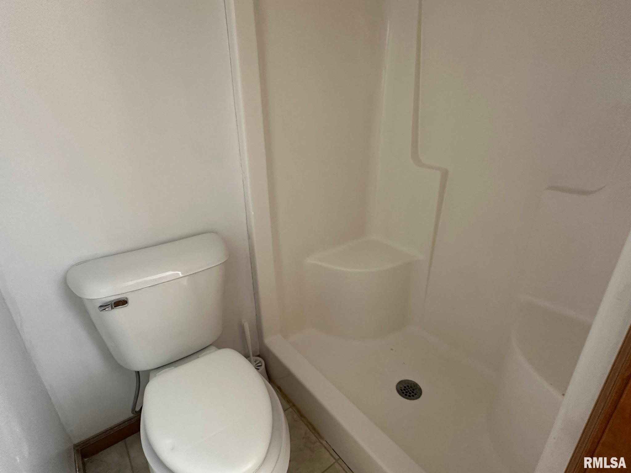 805 Knoll Pointe Place Springfield, IL 62703 - Photo 14 of 26