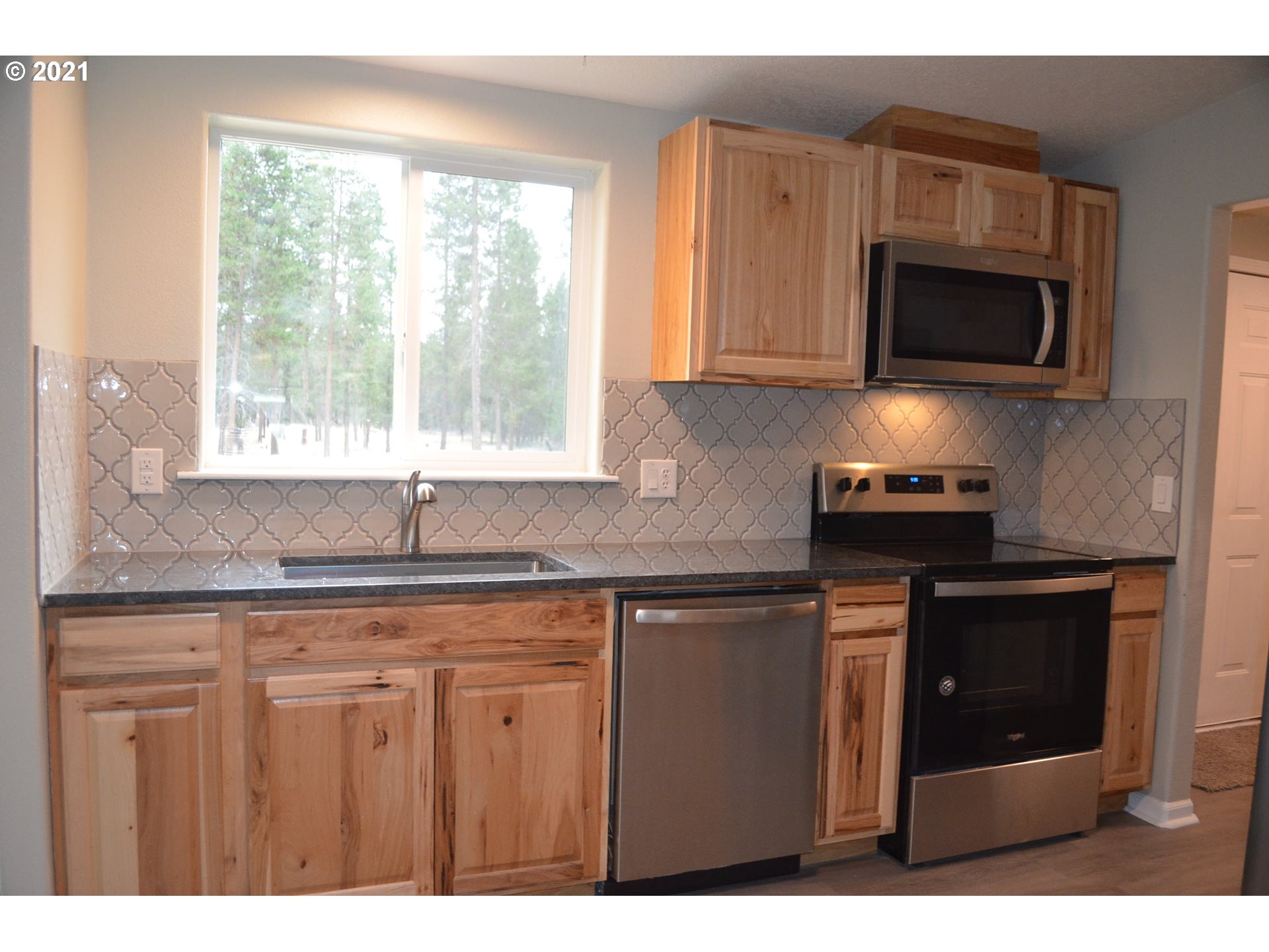 149585 Jerry Road La Pine, OR 97739 - Photo 16 of 31 Gallery Image 16