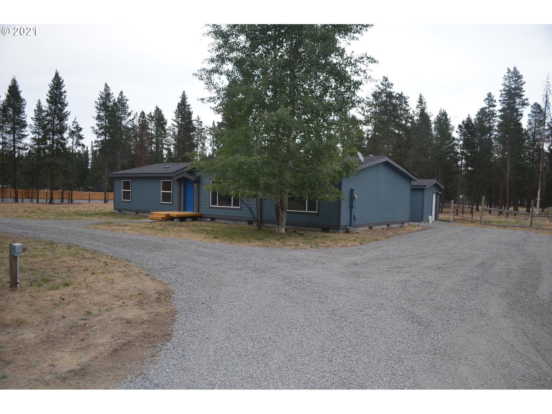 149585 Jerry Road La Pine, OR 97739 - Photo 4 of 31 Gallery Image 4