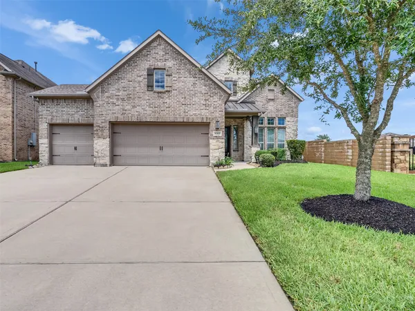 $469,900 | 10302 Muir Peak Drive, Rosharon, TX 77583