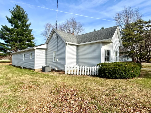 $122,500 | 1109 East Us Highway, Brazil, IN 47834