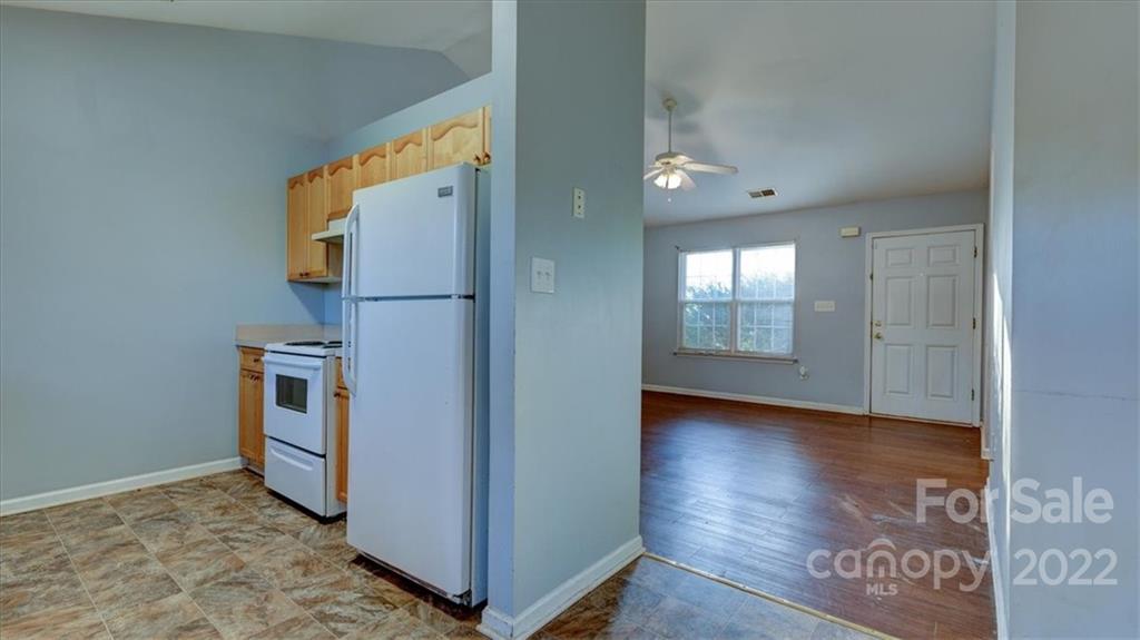 1310 Log Cabin Road Charlotte, NC 28213 - Photo 20 of 34 Gallery Image 20