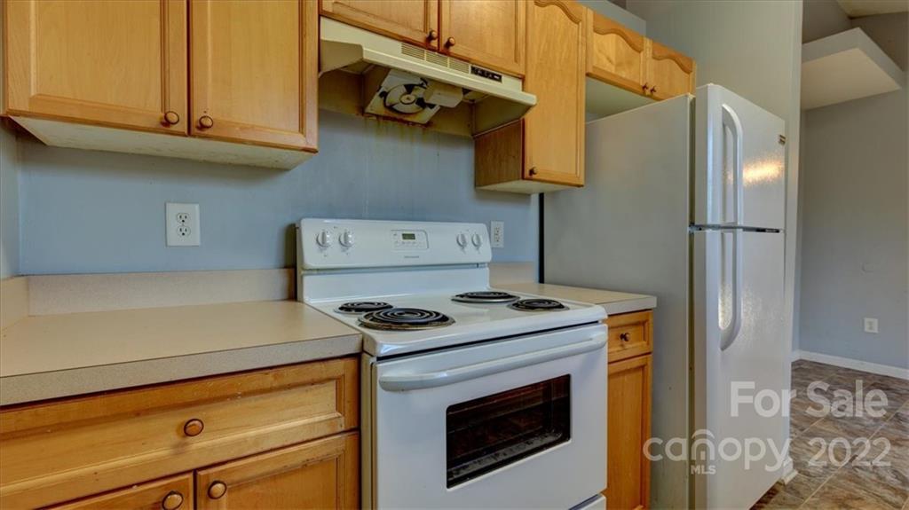 1310 Log Cabin Road Charlotte, NC 28213 - Photo 23 of 34 Gallery Image 23