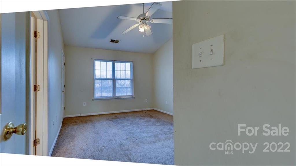 1310 Log Cabin Road Charlotte, NC 28213 - Photo 29 of 34 Gallery Image 29