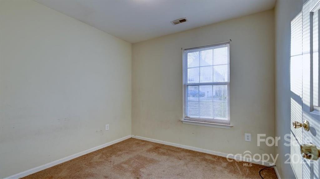 1310 Log Cabin Road Charlotte, NC 28213 - Photo 30 of 34 Gallery Image 30