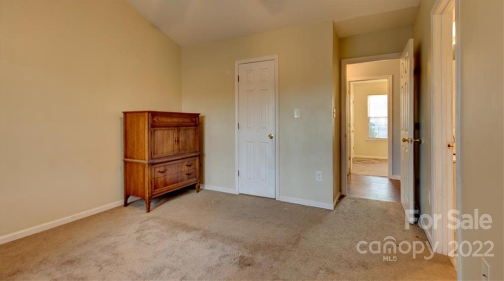 1310 Log Cabin Road Charlotte, NC 28213 - Photo 32 of 34 Gallery Image 32