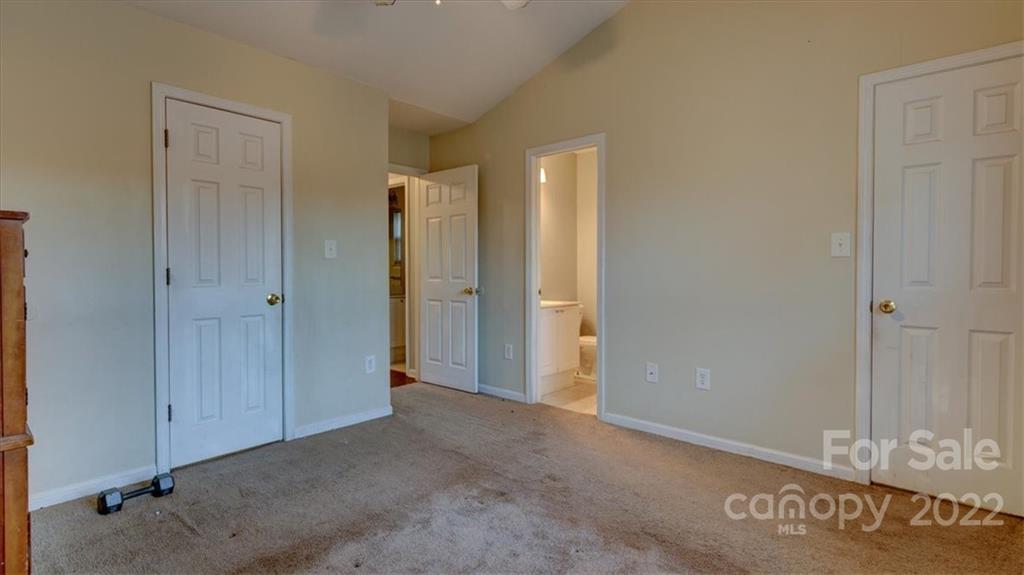 1310 Log Cabin Road Charlotte, NC 28213 - Photo 33 of 34 Gallery Image 33