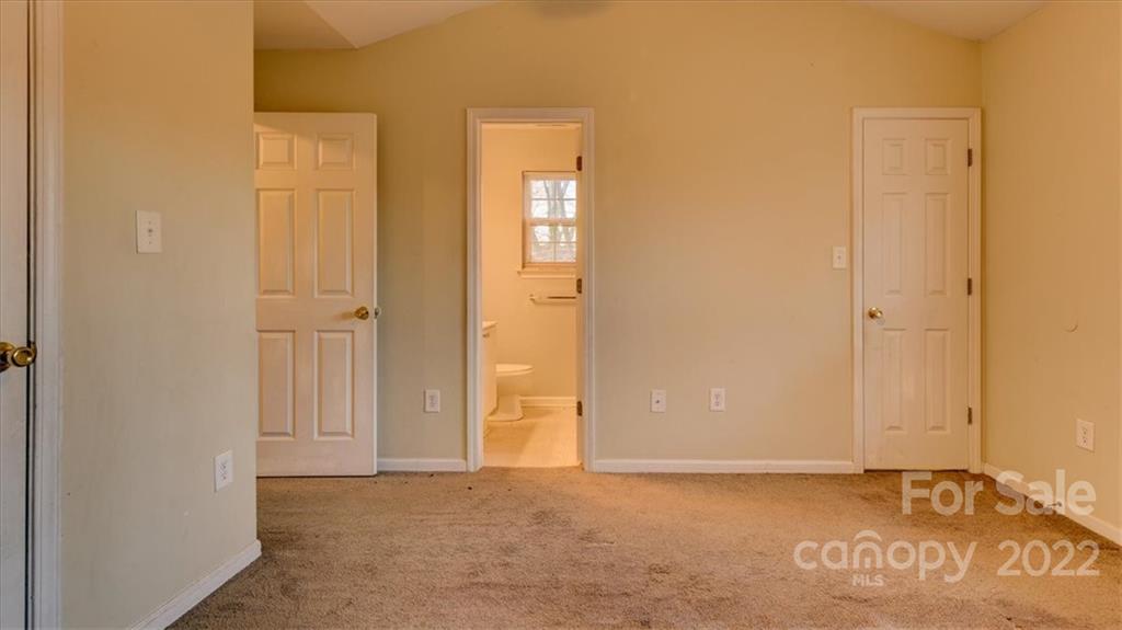 1310 Log Cabin Road Charlotte, NC 28213 - Photo 34 of 34 Gallery Image 34