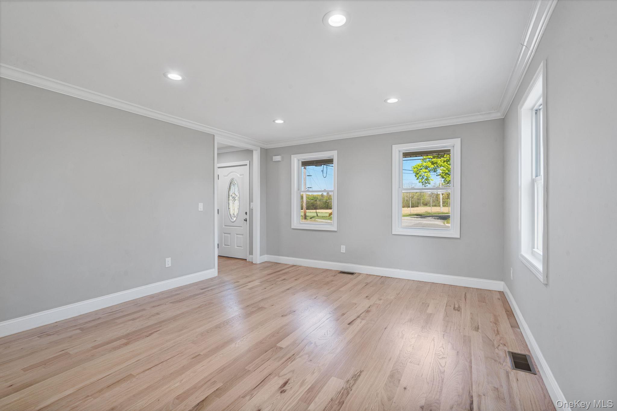 7600 Main Road, Unit 1 East Marion, NY 11939 - Photo 9 of 42