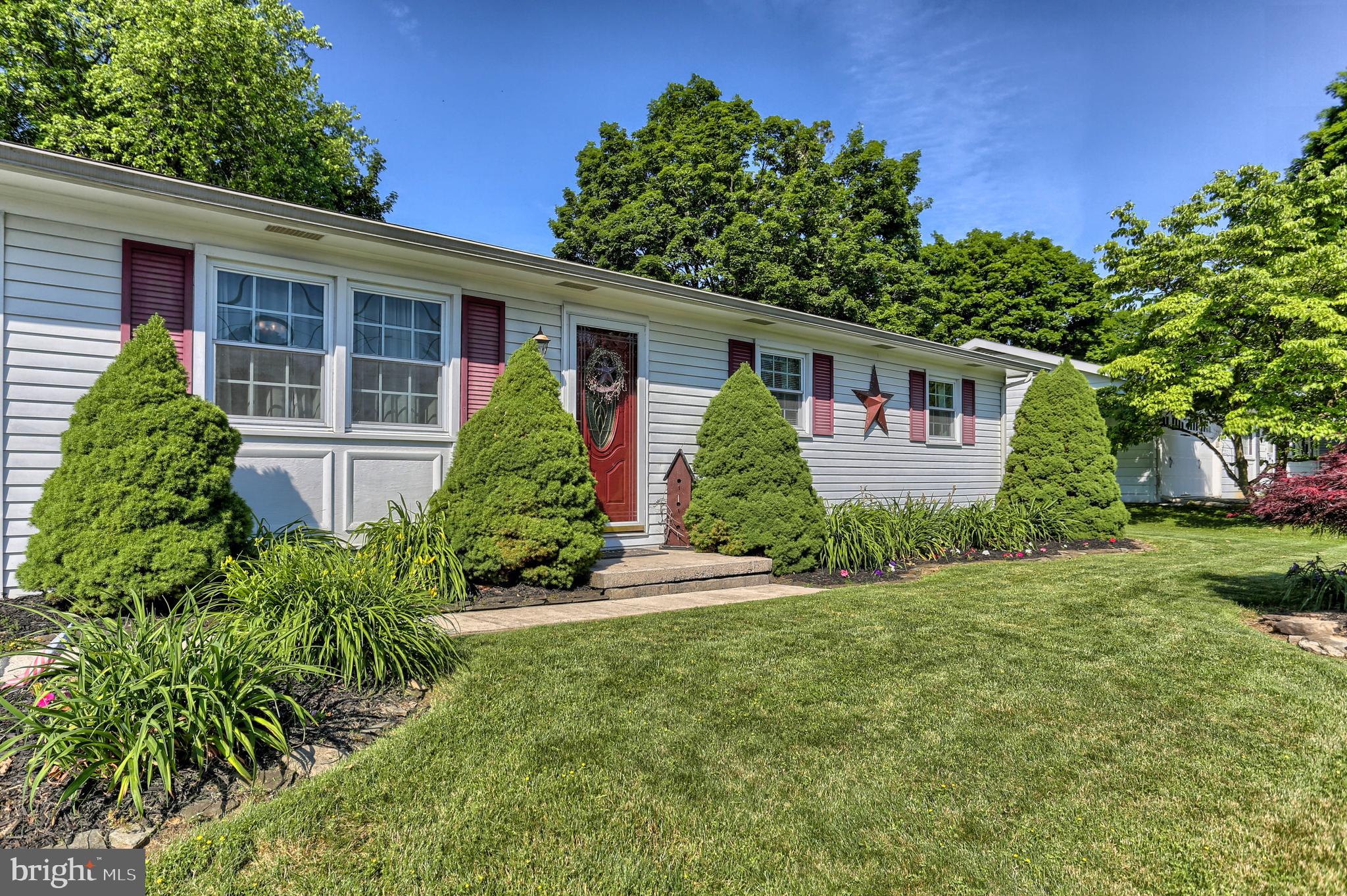 64 Roths Church Road Spring Grove, PA 17362 - Photo 4 of 40