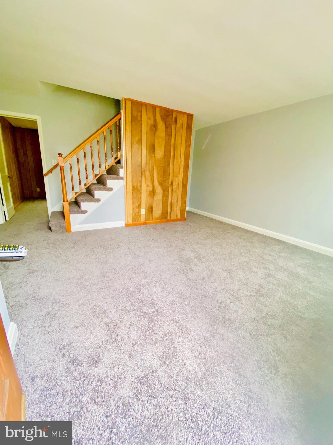 2218 Searles Road Baltimore, MD 21222 - Photo 3 of 17