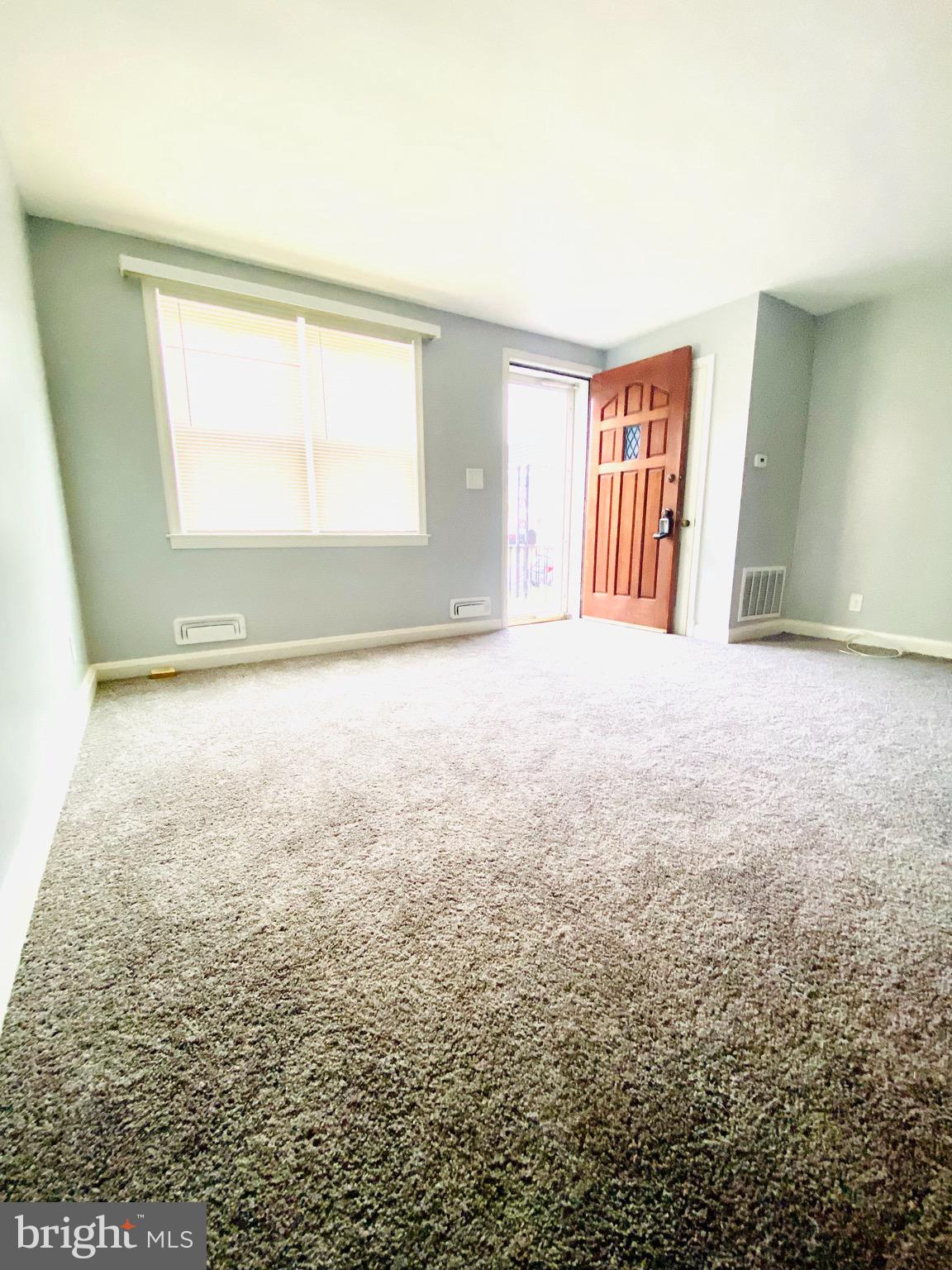 2218 Searles Road Baltimore, MD 21222 - Photo 4 of 17